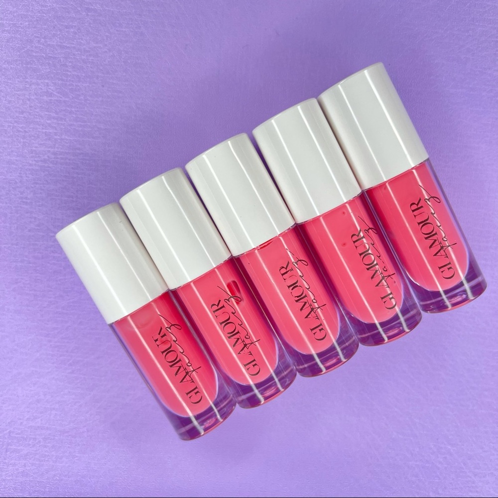 Nude pigment lip gloss with big brush